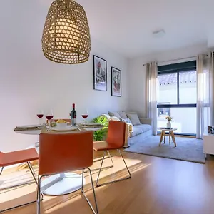 https://cervantes-city-centre-rooftop-pool.hotelsinnerja.org